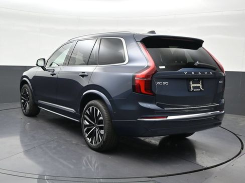 Used 2026 Volvo XC90 B6 Plus w/ Protection Package Premier AWD/4WD image 3