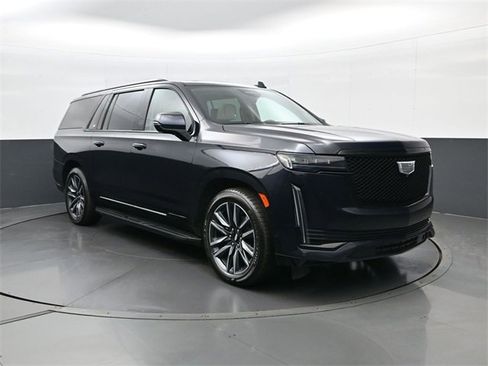 Used 2021 Cadillac Escalade ESV Sport Platinum image 3