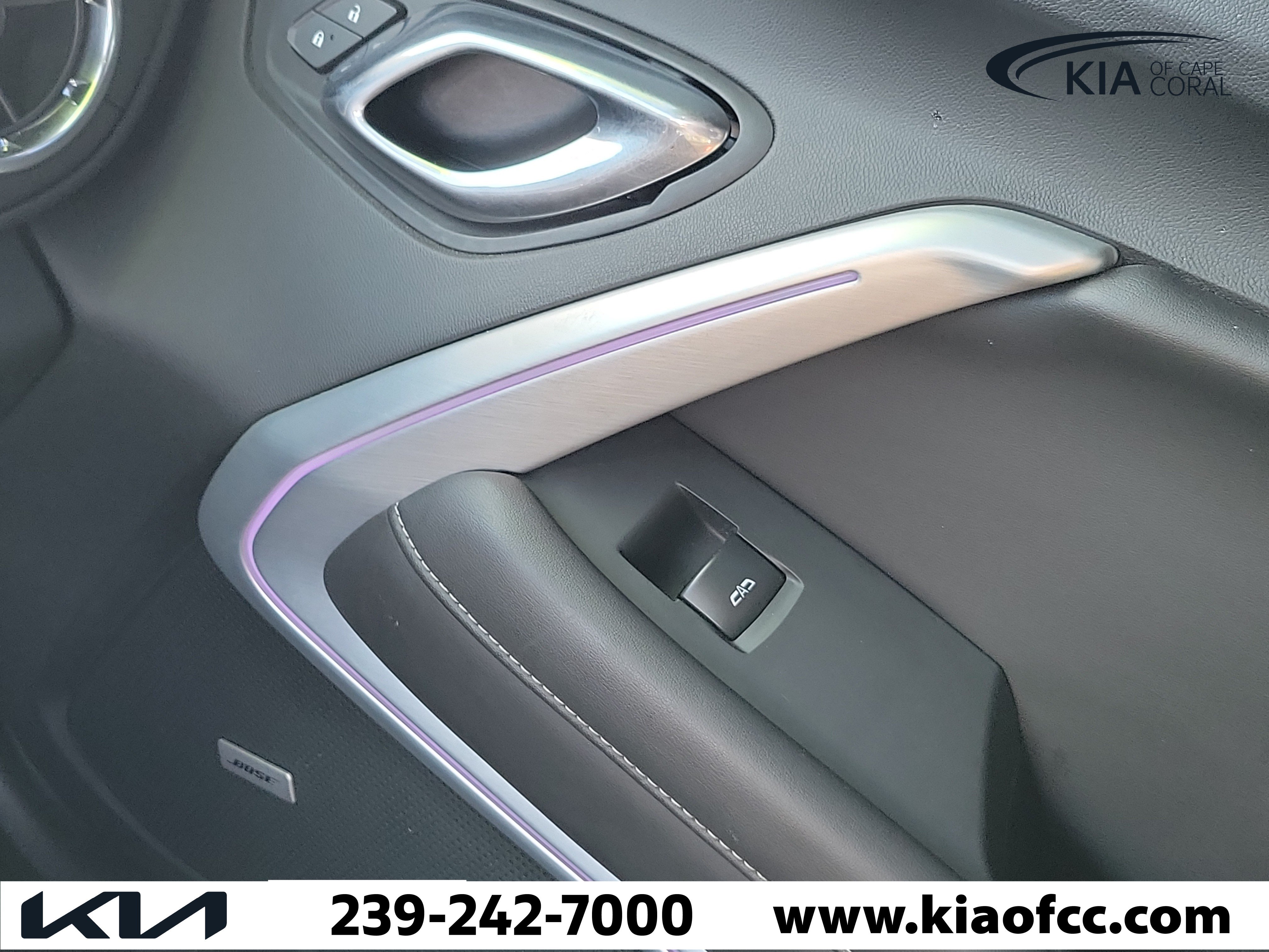 Used 2019 Chevrolet Camaro SS RWD image 28