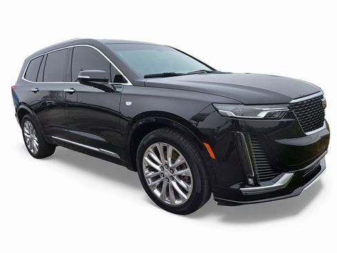 Used 2020 Cadillac XT6 Premium Luxury image 2