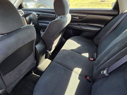Used 2015 Nissan Altima 2.5 S w/ Power Driver Seat Package image 4