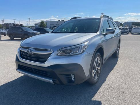 Used 2020 Subaru Outback Limited w/ Popular Package #2 AWD/4WD image 1