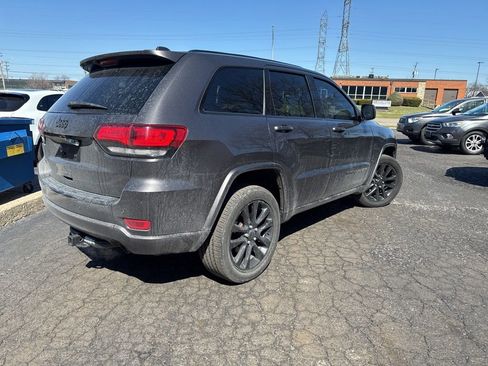 Used 2018 Jeep Grand Cherokee Altitude image 6