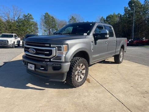 Used 2022 Ford F250 Platinum image 3