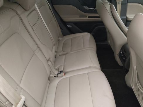 Used 2022 Lincoln Corsair FWD w/ Premium Package image 19