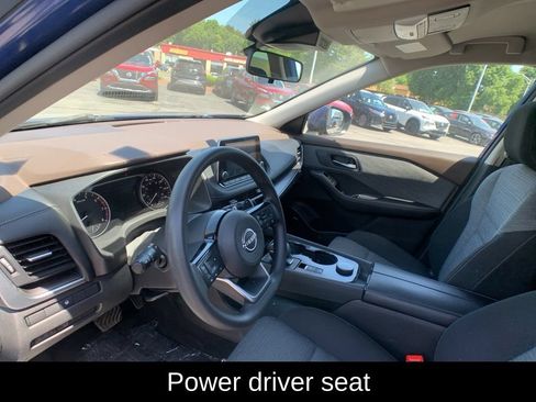 Used 2023 Nissan Rogue SV AWD/4WD image 12
