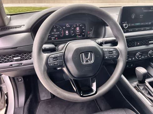 Certified 2024 Honda Accord EX image 17