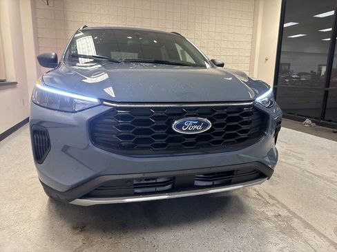 New 2026 Ford Escape ST-Line w/ Tech Pack #1 image 9