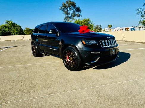 Used 2014 Jeep Grand Cherokee SRT8 w/ Luxury Group II image 2