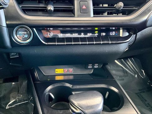 Used 2024 Lexus UX 250h FWD image 15