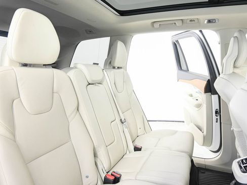 Used 2021 Volvo XC90 T8 Inscription Expression w/ Advanced Package AWD/4WD image 23
