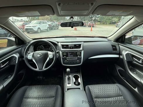 Used 2018 Nissan Altima 2.5 S w/ S Convenience Package image 13