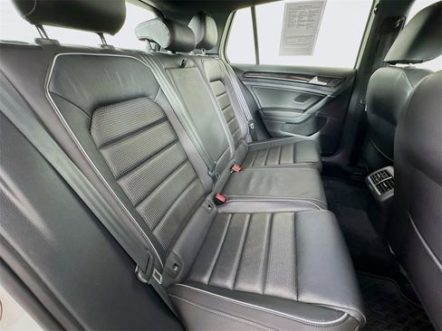 Used 2019 Volkswagen Golf R 4-Door image 27