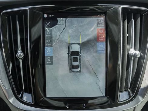Certified 2024 Volvo S60 B5 Plus AWD/4WD image 39