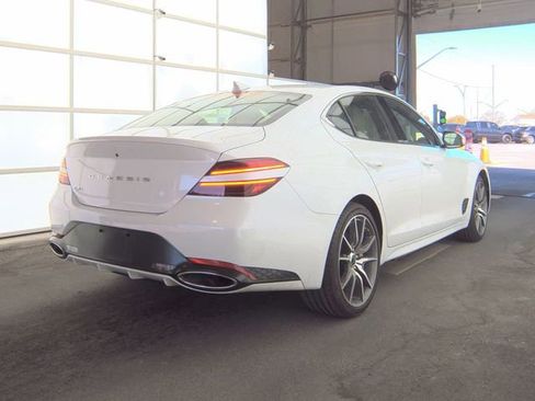 Used 2025 Genesis G70 2.5T image 3