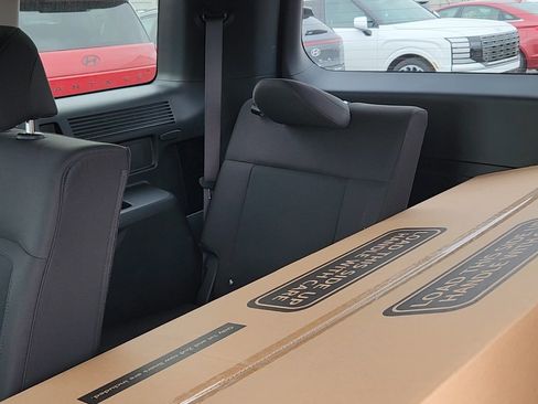 New 2026 Hyundai Santa Fe SE image 18