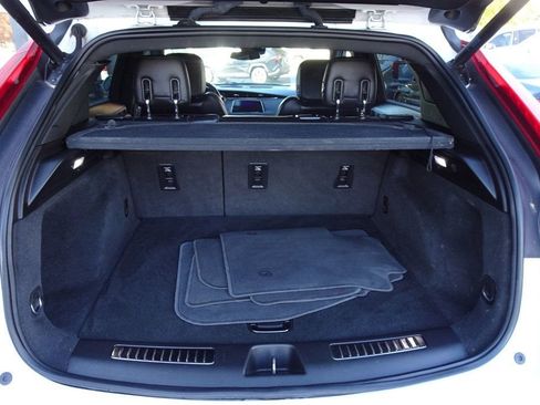 Used 2019 Cadillac XT4 Premium Luxury w/ Technology Package image 14