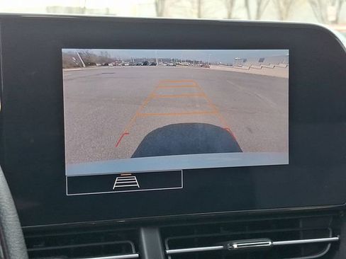 Used 2025 Chevrolet Trax LS image 17