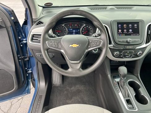 Certified 2024 Chevrolet Equinox LS w/ LS Convenience Package FWD image 17
