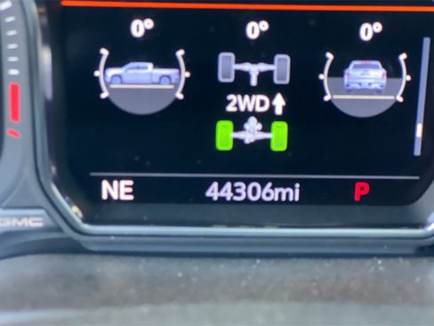 Used 2020 GMC Sierra 2500 Denali w/ Denali Ultimate Package image 27