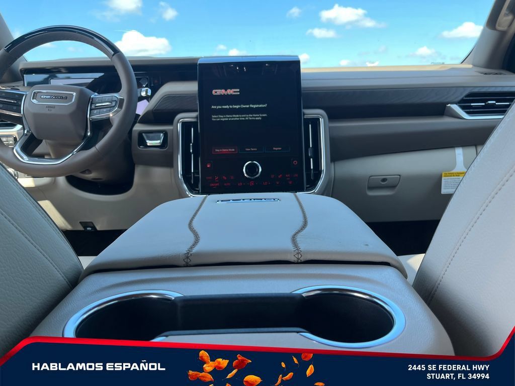 New 2026 GMC Yukon Denali w/ Denali Reserve Package AWD/4WD image 16