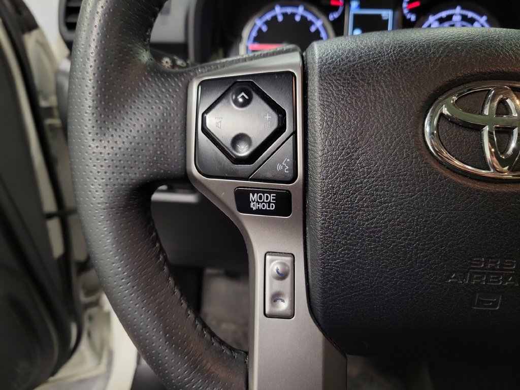 Used 2022 Toyota 4Runner Limited AWD/4WD image 24