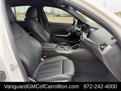 Used 2024 BMW 330i xDrive Sedan AWD/4WD image 29