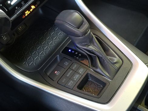 Used 2023 Toyota RAV4 LE image 23