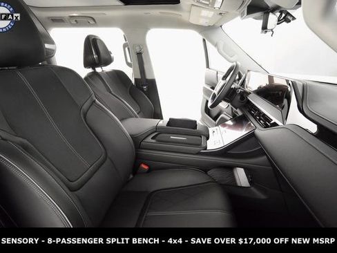 Used 2025 INFINITI QX80 Sensory image 11