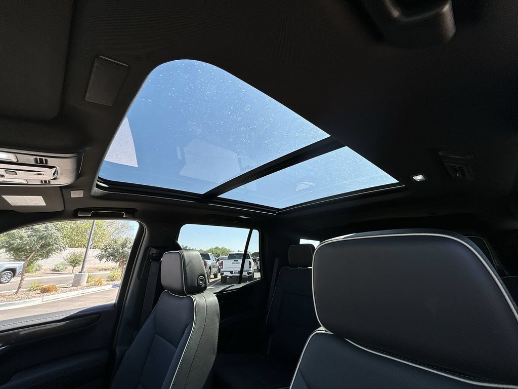 New 2026 GMC Yukon Elevation AWD/4WD image 19