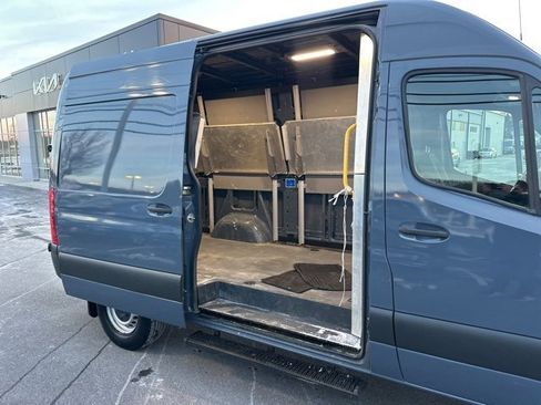 Used 2019 Mercedes-Benz Sprinter 144 image 28