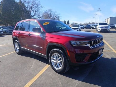 Used 2023 Jeep Grand Cherokee Laredo w/ Luxury Tech Group I image 1