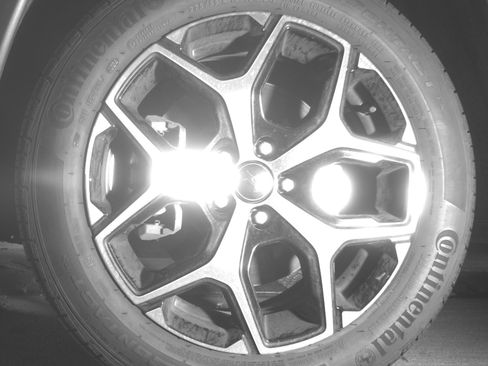 Used 2025 Jeep Compass Limited image 12