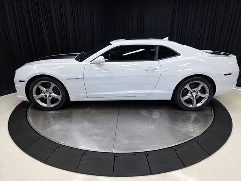 Used 2013 Chevrolet Camaro SS w/ RS Package RWD image 9