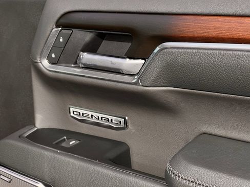 New 2026 GMC Sierra 1500 Denali w/ Denali Reserve Package image 24