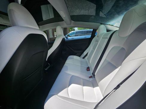 Used 2023 Tesla Model 3 Standard Range RWD image 59