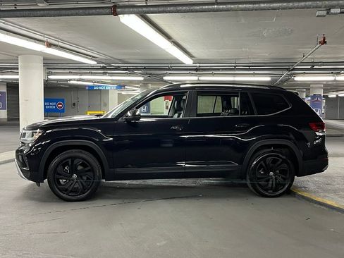 Used 2023 Volkswagen Atlas SE AWD/4WD image 33