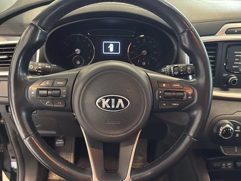Used 2016 Kia Sorento LX w/ LX Convenience Package AWD/4WD image 18