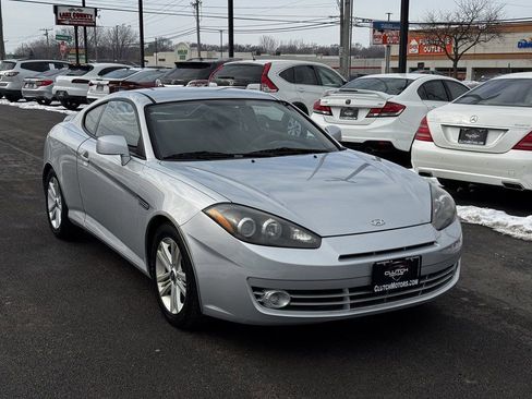 Used 2008 Hyundai Tiburon GS FWD image 3