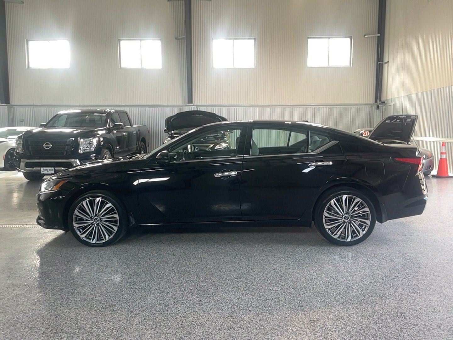 Used 2023 Nissan Altima 2.5 SL AWD/4WD image 9