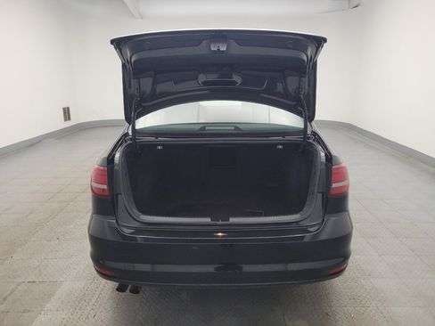 Used 2017 Volkswagen Jetta SEL Premium image 29
