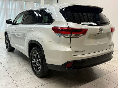 Used 2017 Toyota Highlander Plus image 7