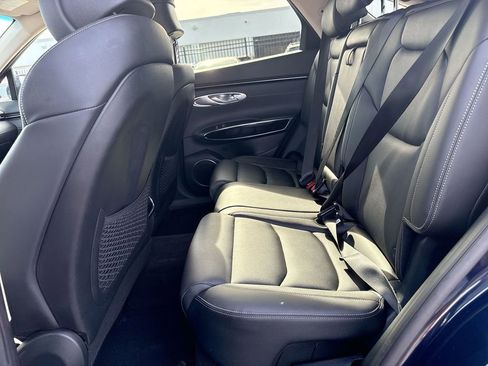 Used 2025 Genesis GV70 2.5T image 25