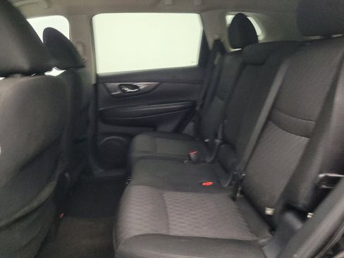 Used 2020 Nissan Rogue S w/ Special Edition Package FWD image 18