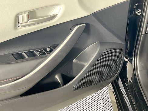 Used 2024 Toyota Corolla SE image 19