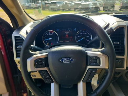 Used 2020 Ford F250 Lariat w/ Lariat Value Package AWD/4WD image 24