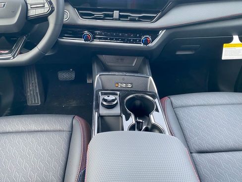 New 2026 Chevrolet Equinox RS w/ Convenience Package III FWD image 15