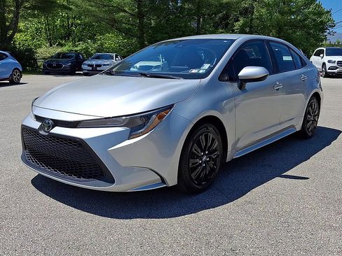 Used 2021 Toyota Corolla LE FWD image 4
