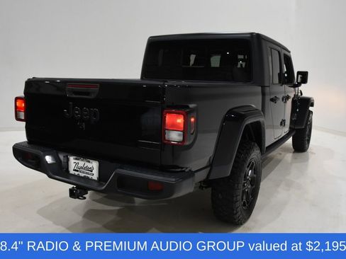 Used 2022 Jeep Gladiator Sport AWD/4WD image 4