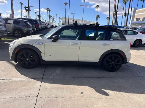 Used 2017 MINI Cooper Clubman S image 2